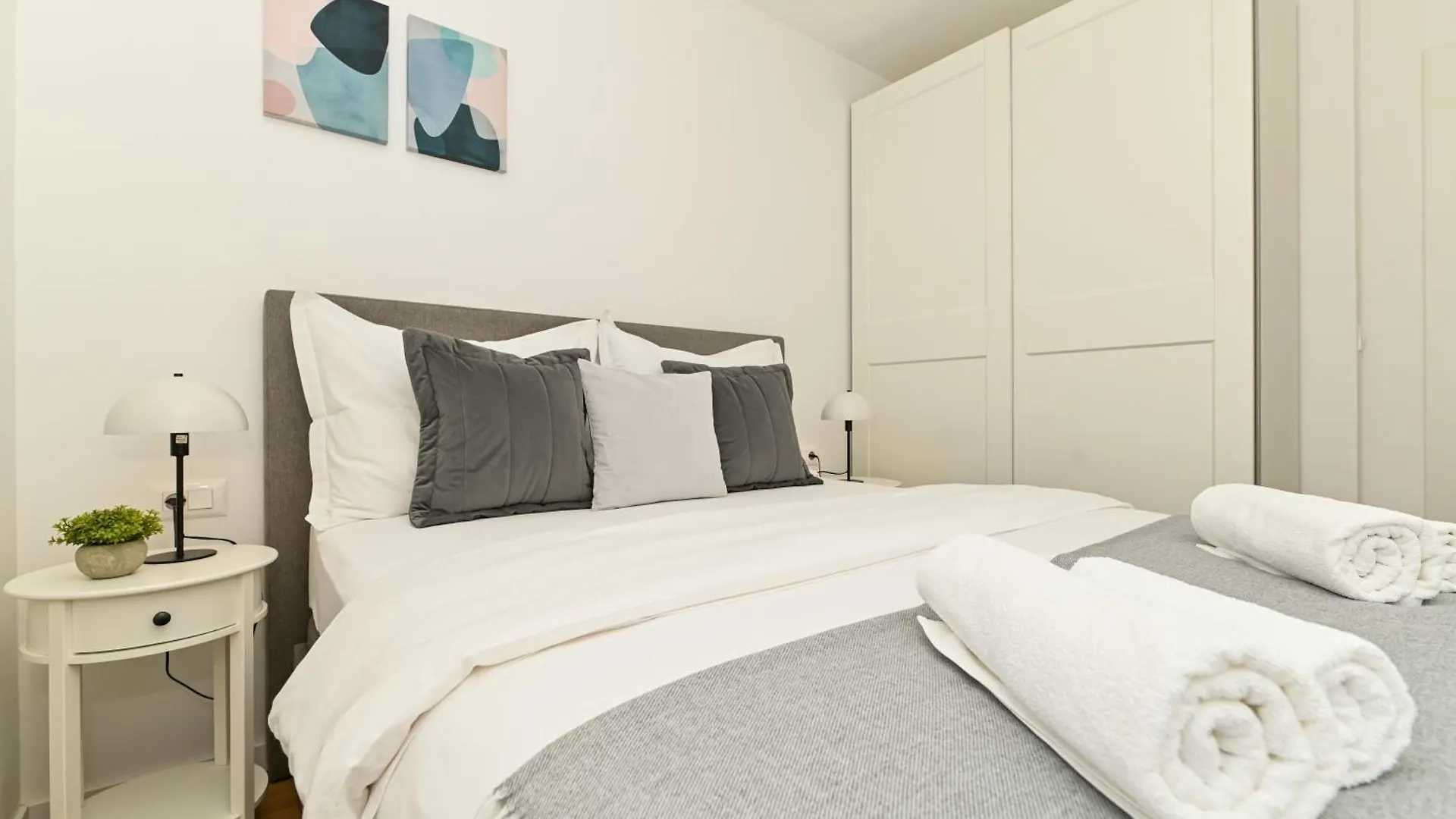 Mav Apt, New, Modern, Near Old Town, Free Parking Trogir Appartement